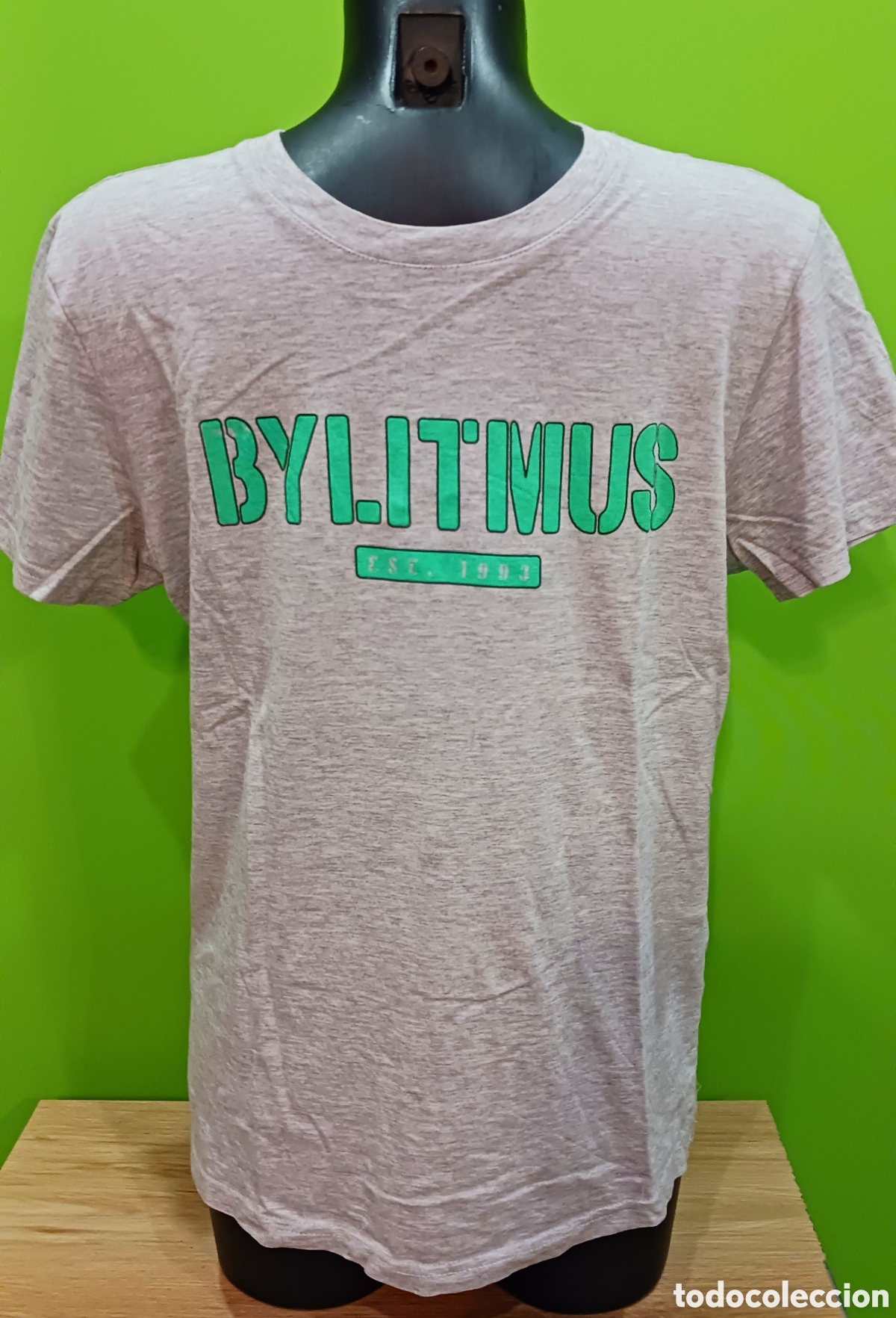 Segunda mano: Camisetas talla M - Foto 5
