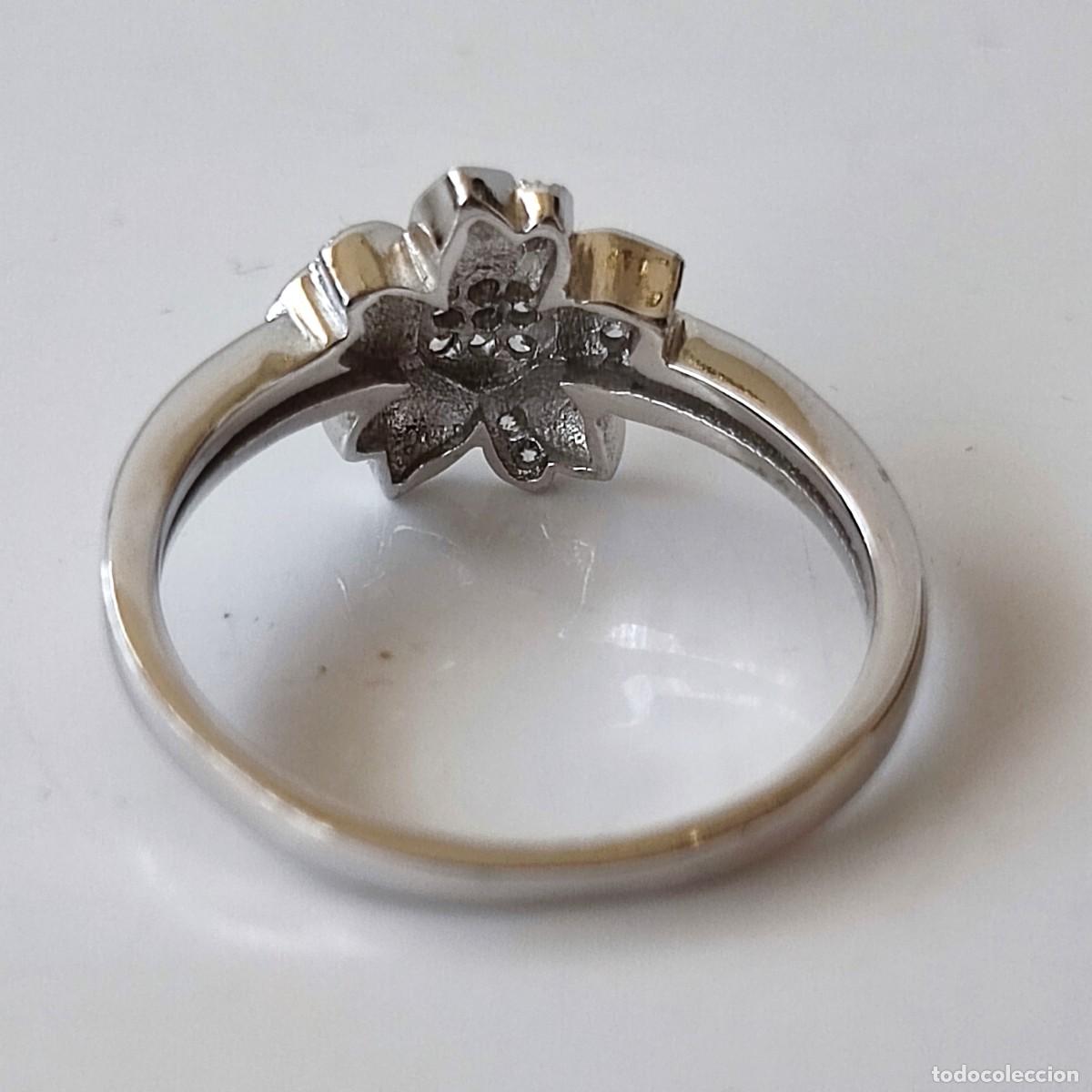 Segunda mano: Anillo de plata y circonitas - Foto 2