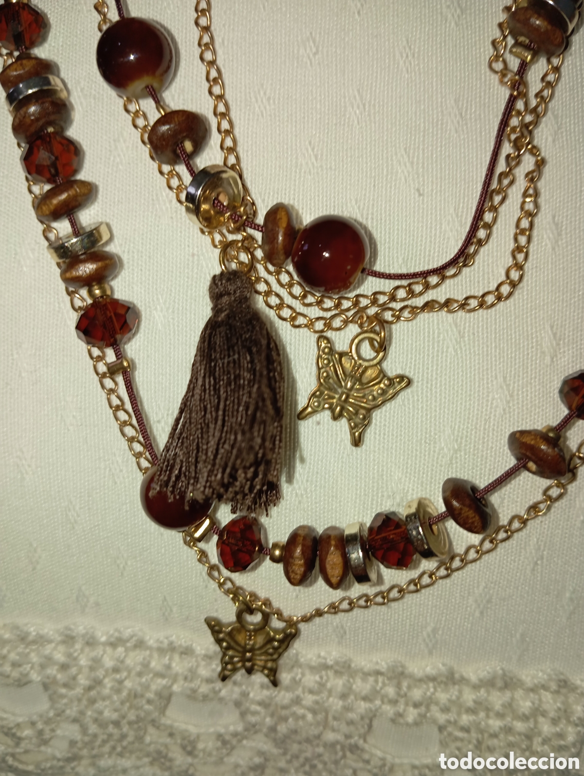 Segunda mano: Collar con cadena dorada y abalorios - Foto 2
