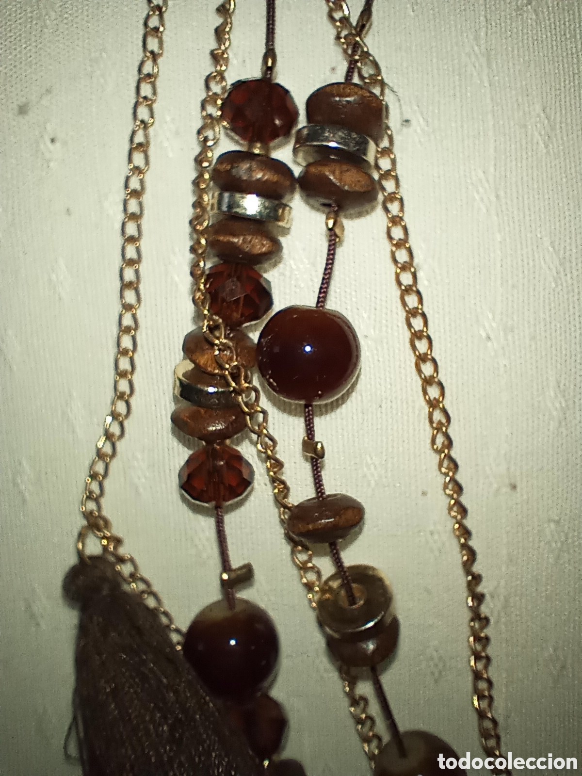 Segunda mano: Collar con cadena dorada y abalorios - Foto 1