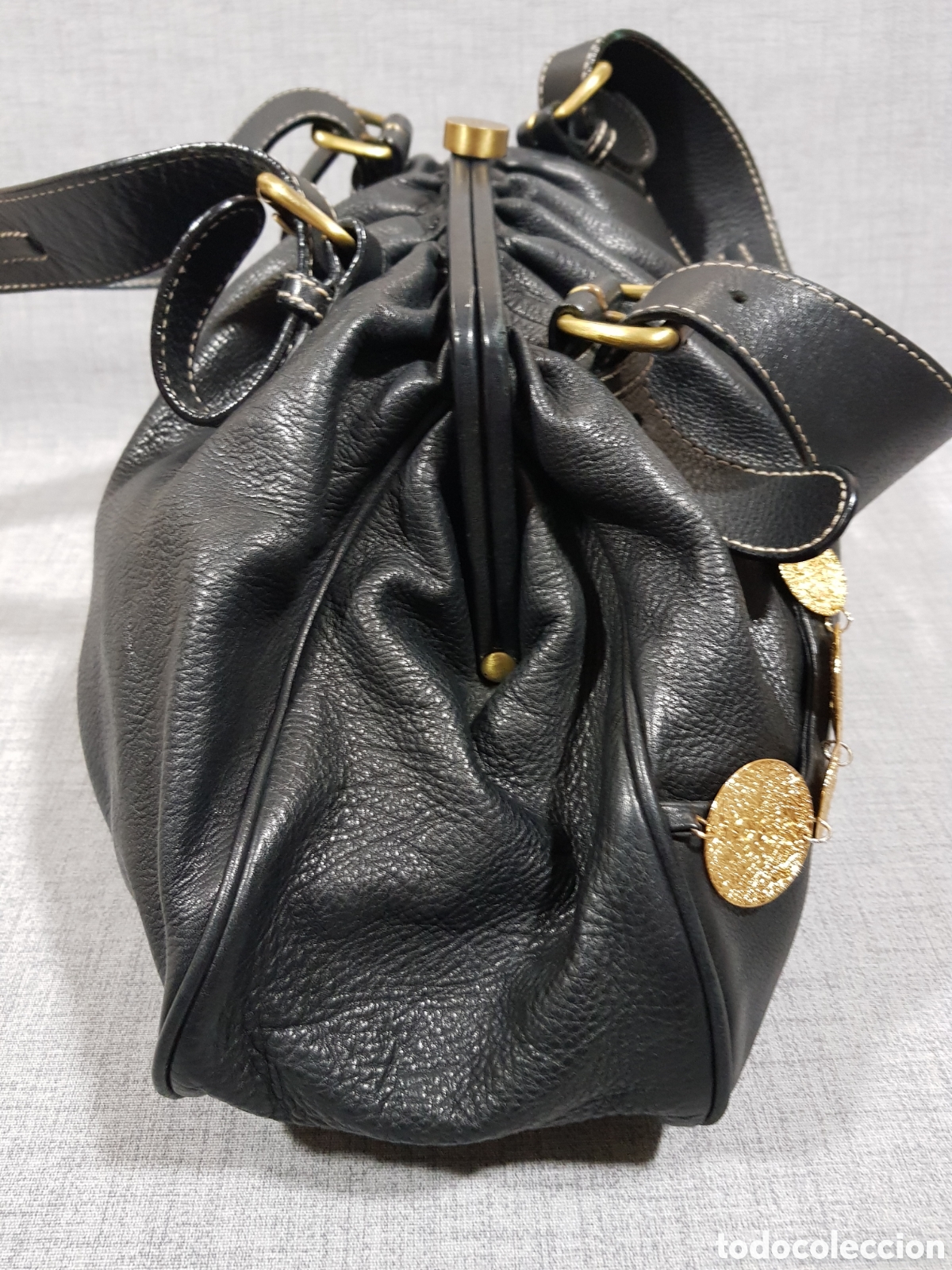 Segunda mano: BOLSO NEGRO DE MANO. MARCA TOUS - Foto 6