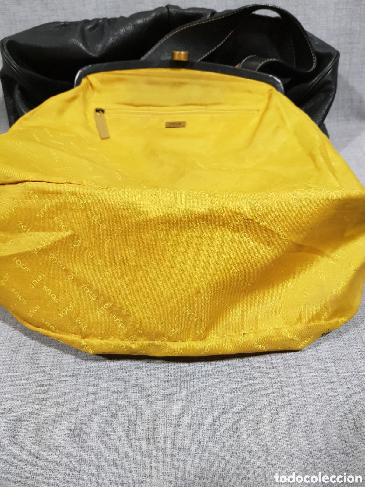 Segunda mano: BOLSO NEGRO DE MANO. MARCA TOUS - Foto 23