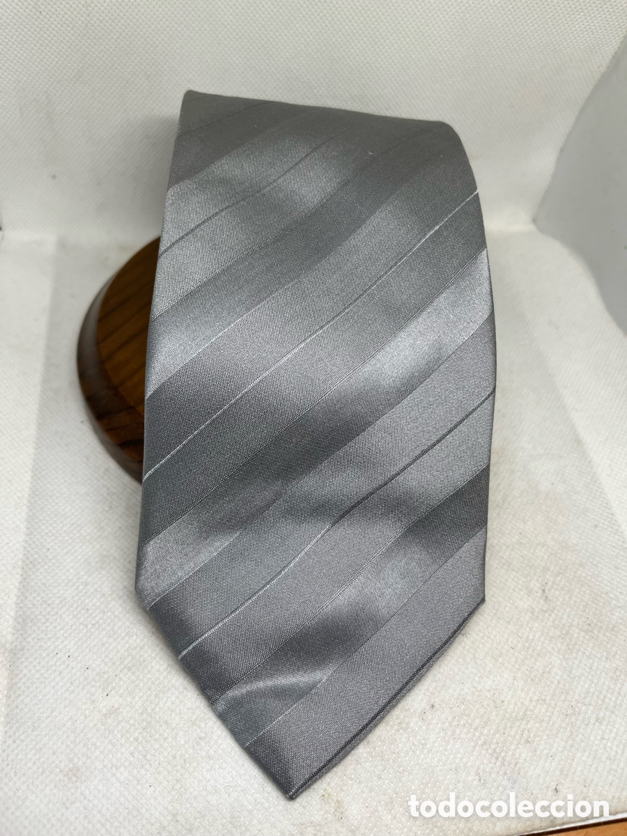 Segunda mano: CORBATA DUSTIN DEL CORTE INGL&Eacute;S 100% Seda - Foto 1