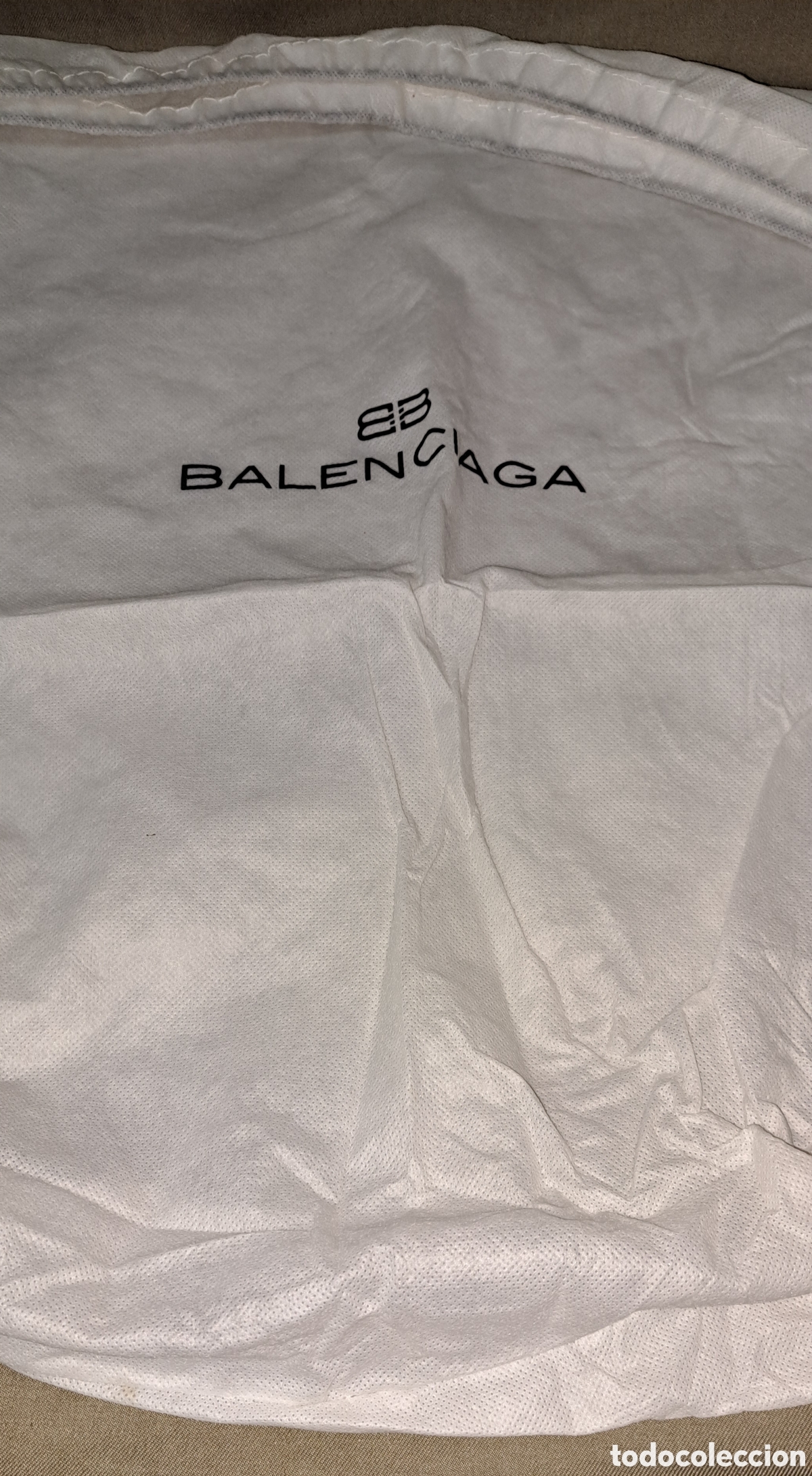 Segunda mano: BOLSA BALENCIAGA BB GUARDA ROPA - Foto 1