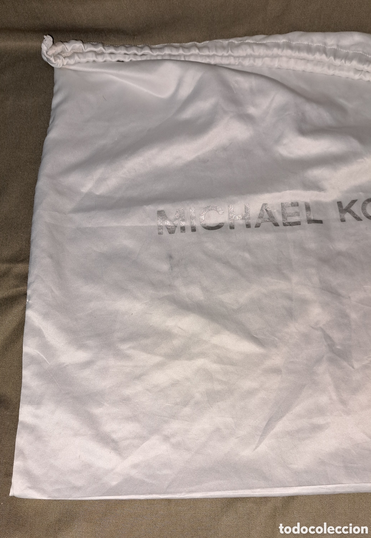 Segunda mano: BOLSA MICHAEL KORS GUARDA ROPA - Foto 2