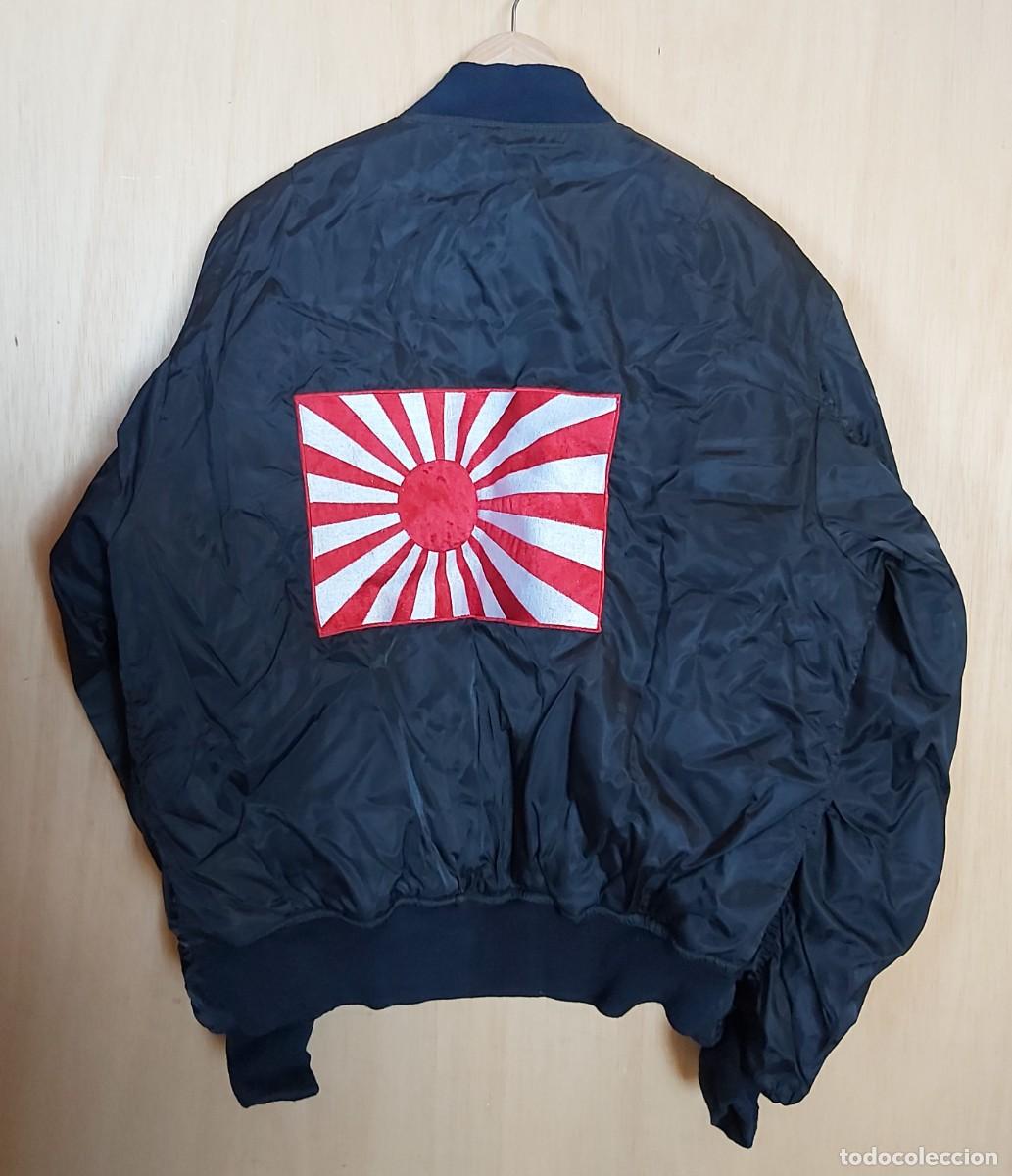 Segunda mano: Bomber con bordado bandera japonesa - Foto 1