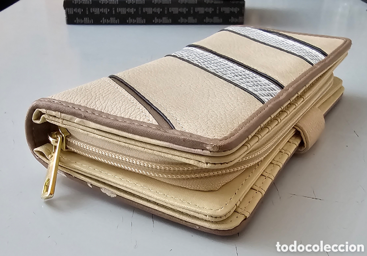 Segunda mano: CARTERA MONEDERO DUDLIN COMO NUEVO - Foto 4