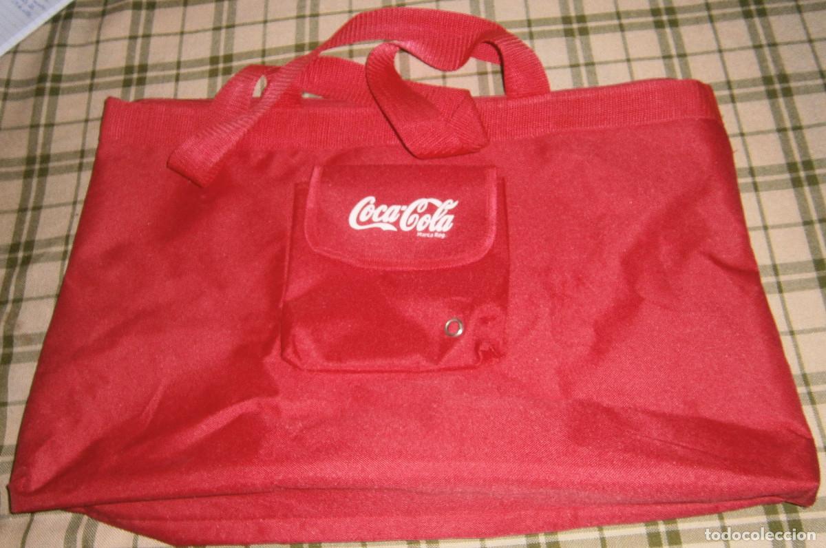 Segunda mano: bolsa roja de cocacola 57 cms de ancha y 36 cms de alta - Foto 1