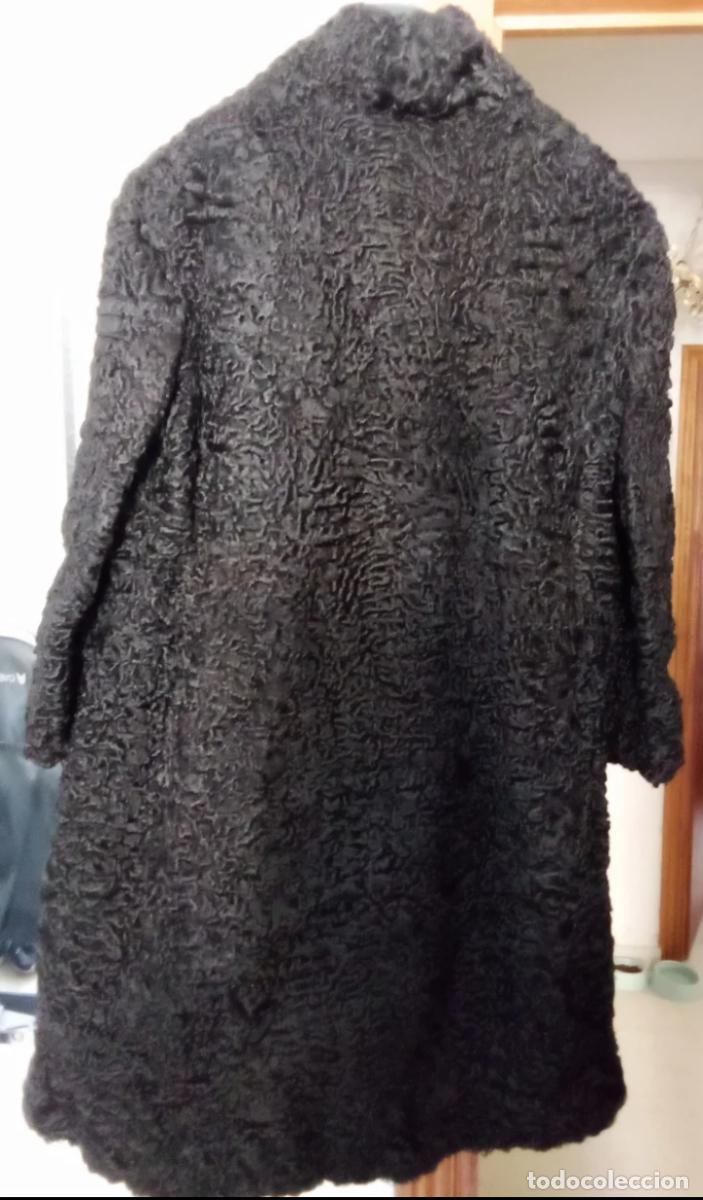 Segunda mano: Abrigo de Astrac&aacute;n gris oscuro - Foto 3