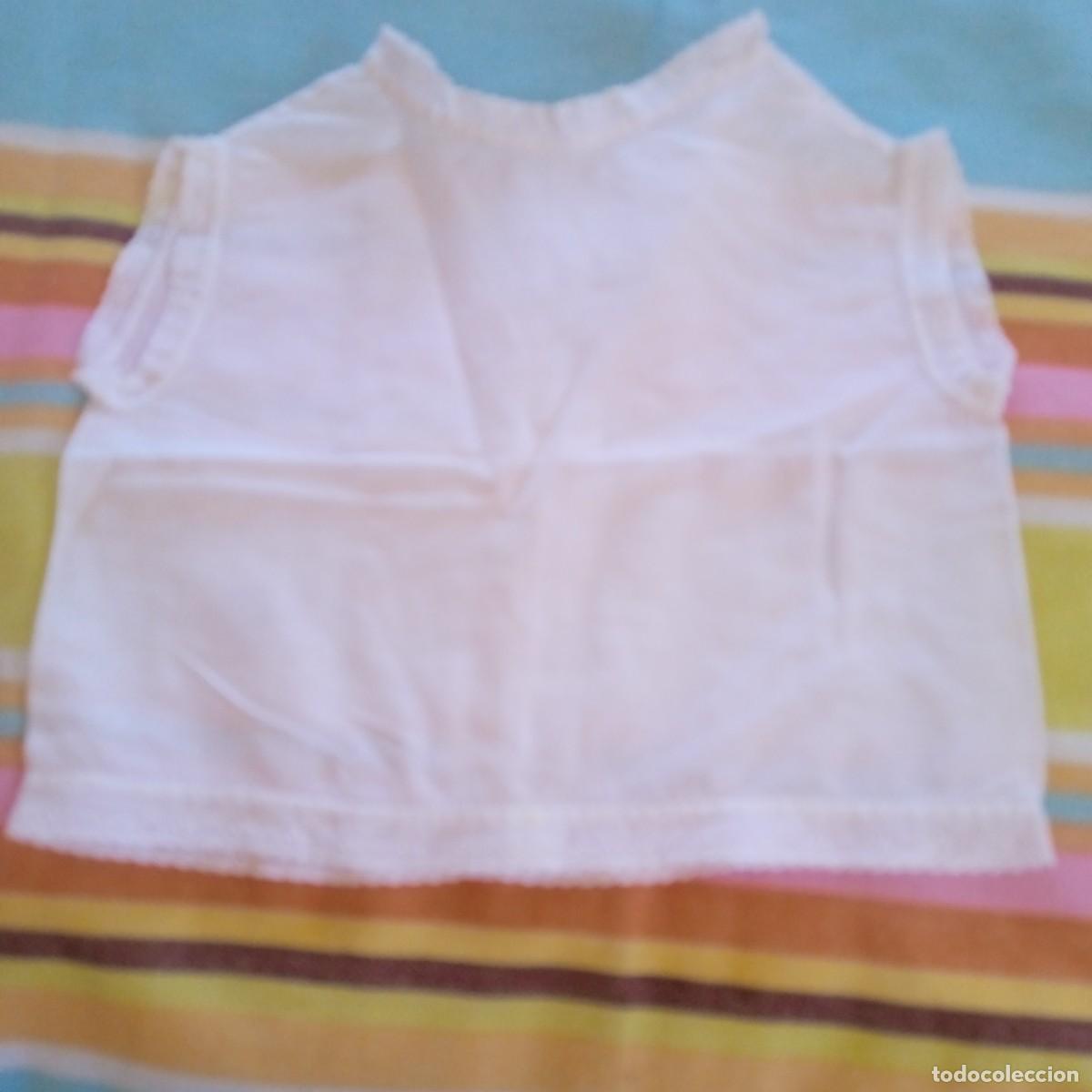 Second-Hand: CAMISA ALGODON CON PUNTILLA PARA BEBE-A&Ntilde;OS 70