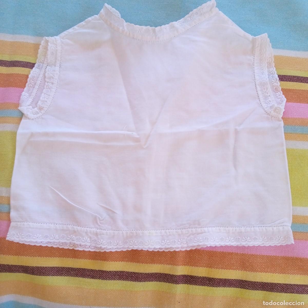 Segunda mano: CAMISA ALGODON CON PUNTILLA PARA BEBE-A&Ntilde;OS 70 - Foto 4