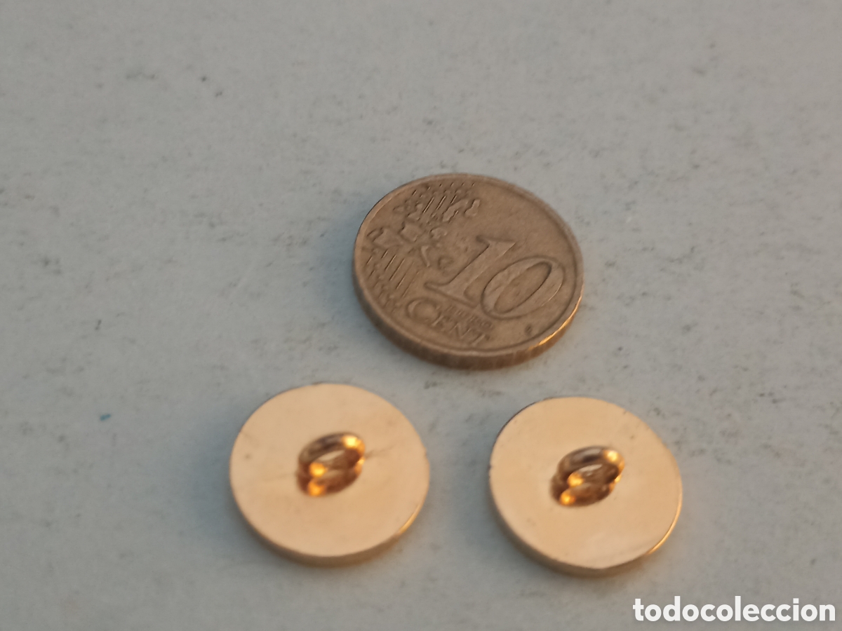Segunda mano: 2 Botones Emidio Tucci - Pedido m&iacute;nimo 3&euro; - Foto 2