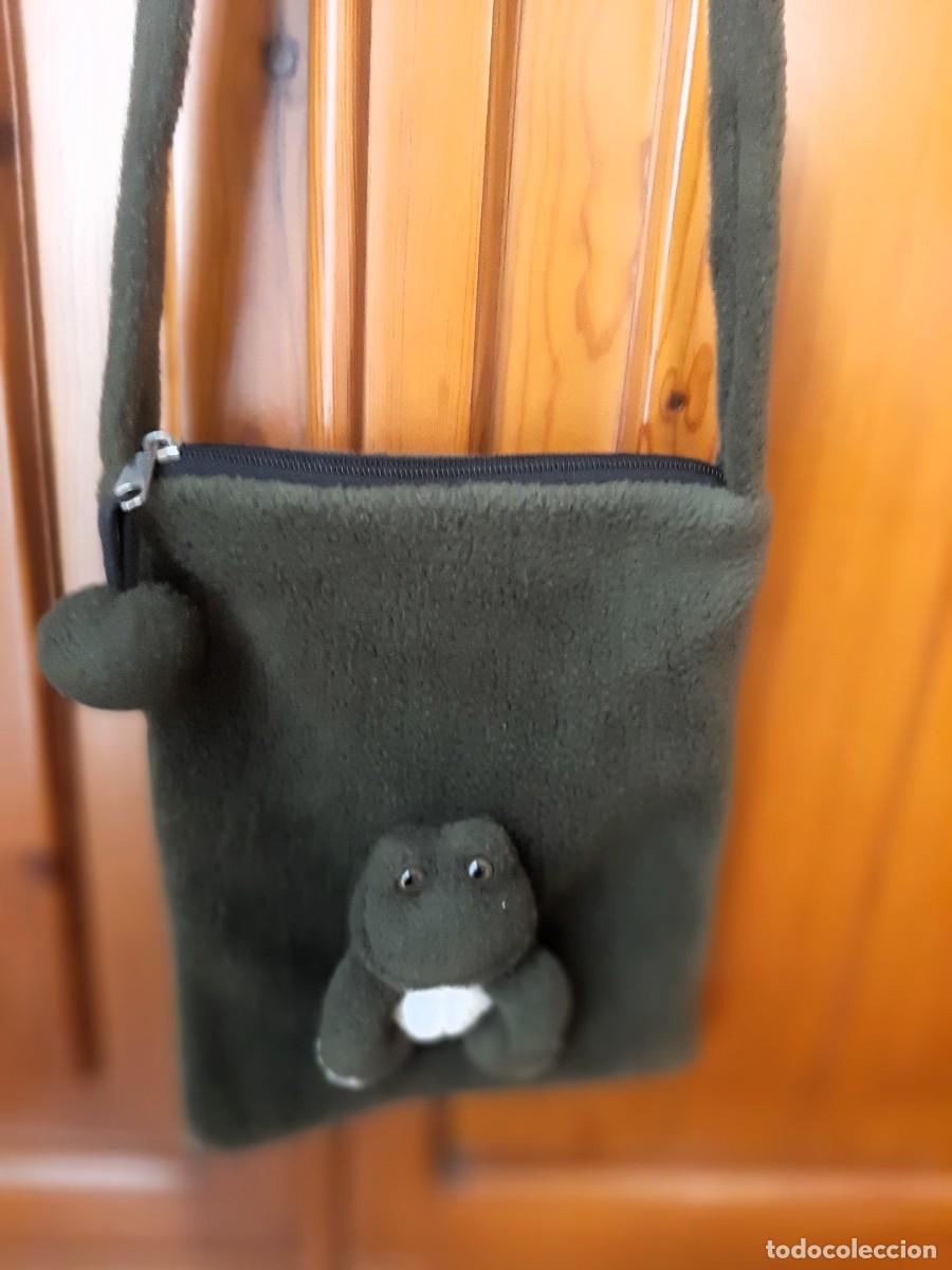Segunda mano: Bolso de peluche con ranita - Foto 1