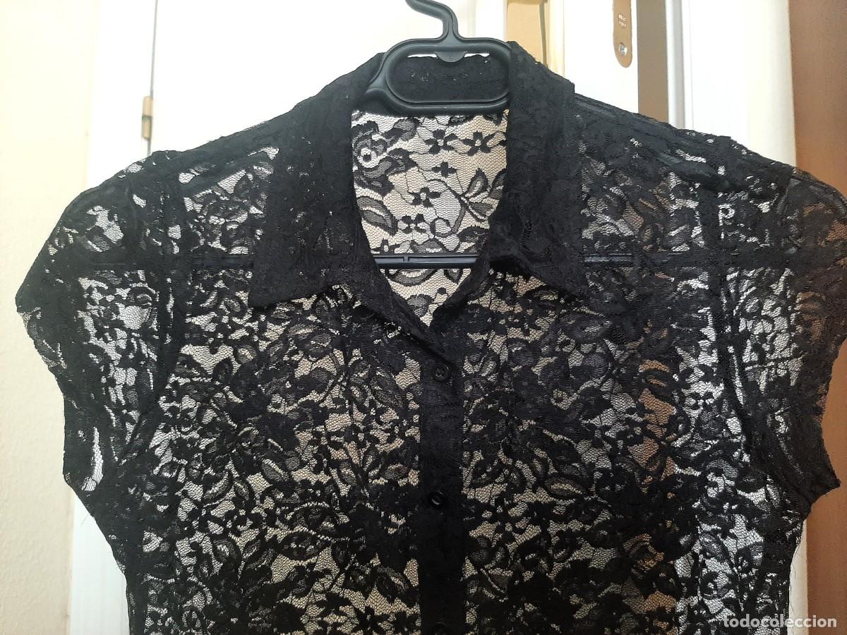 Segunda mano: CAMISA DE ENCAJE - Foto 3