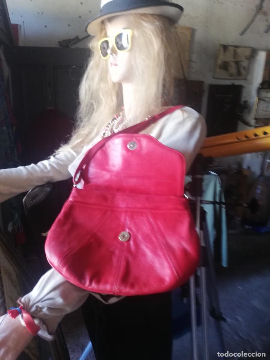 Segunda mano: Bolso rojo - Foto 4