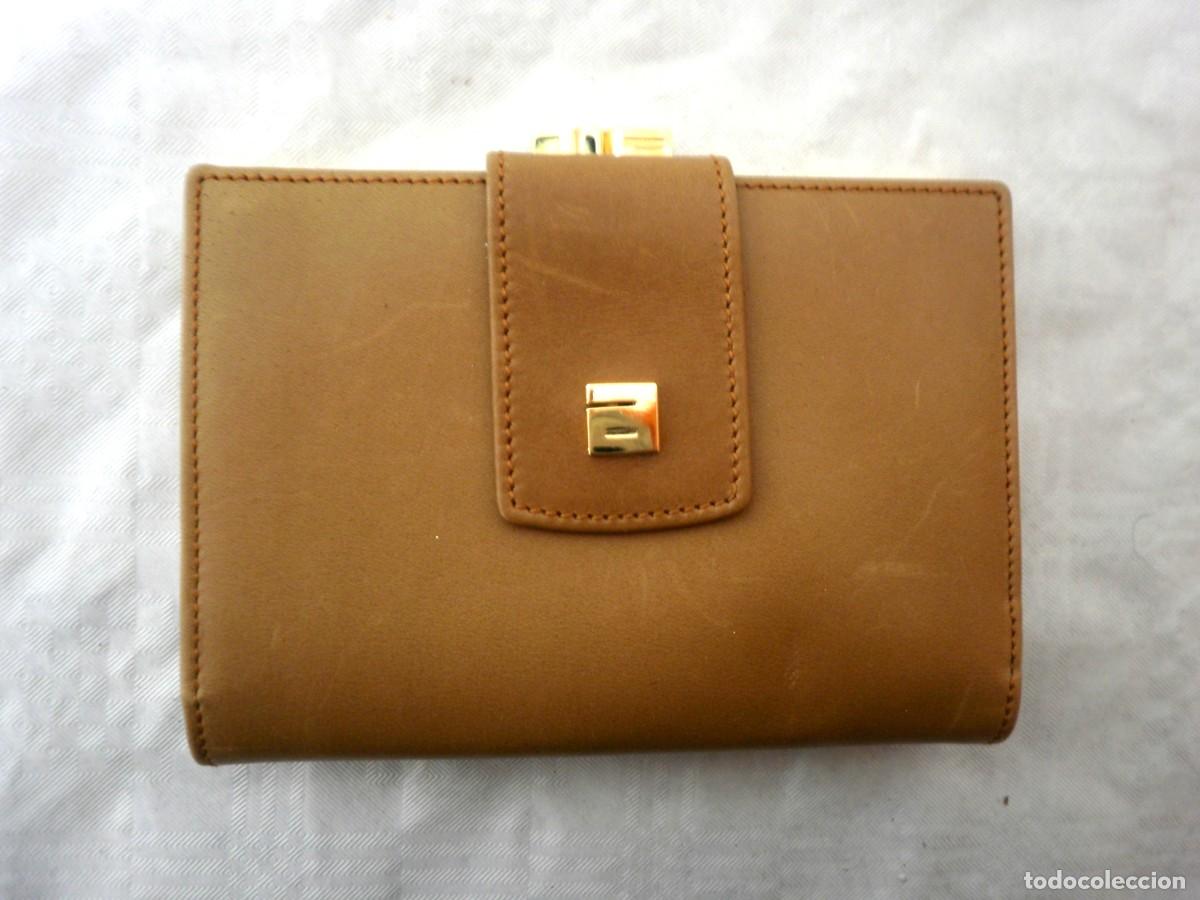 Segunda mano: Cartera de se&ntilde;ora - Foto 1