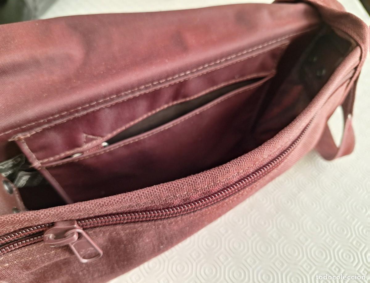 Segunda mano: Bolso de Mujer Mandarina Duck - Burdeos - Foto 4