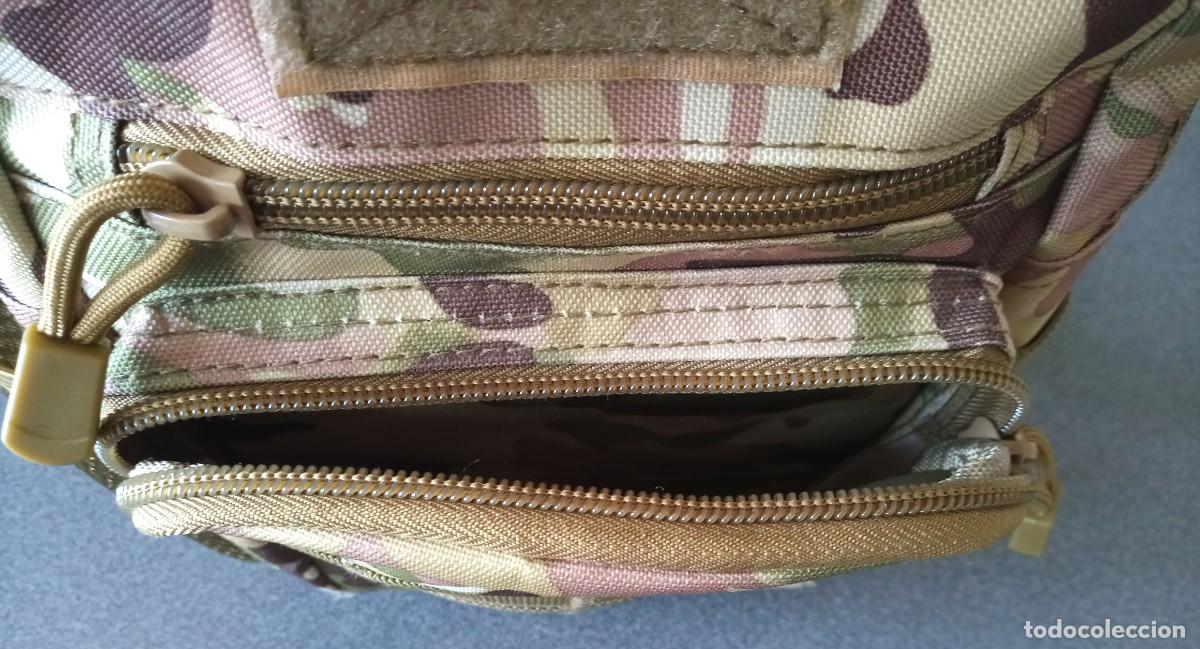Segunda mano: Bandolera mochila de camuflaje - Foto 4