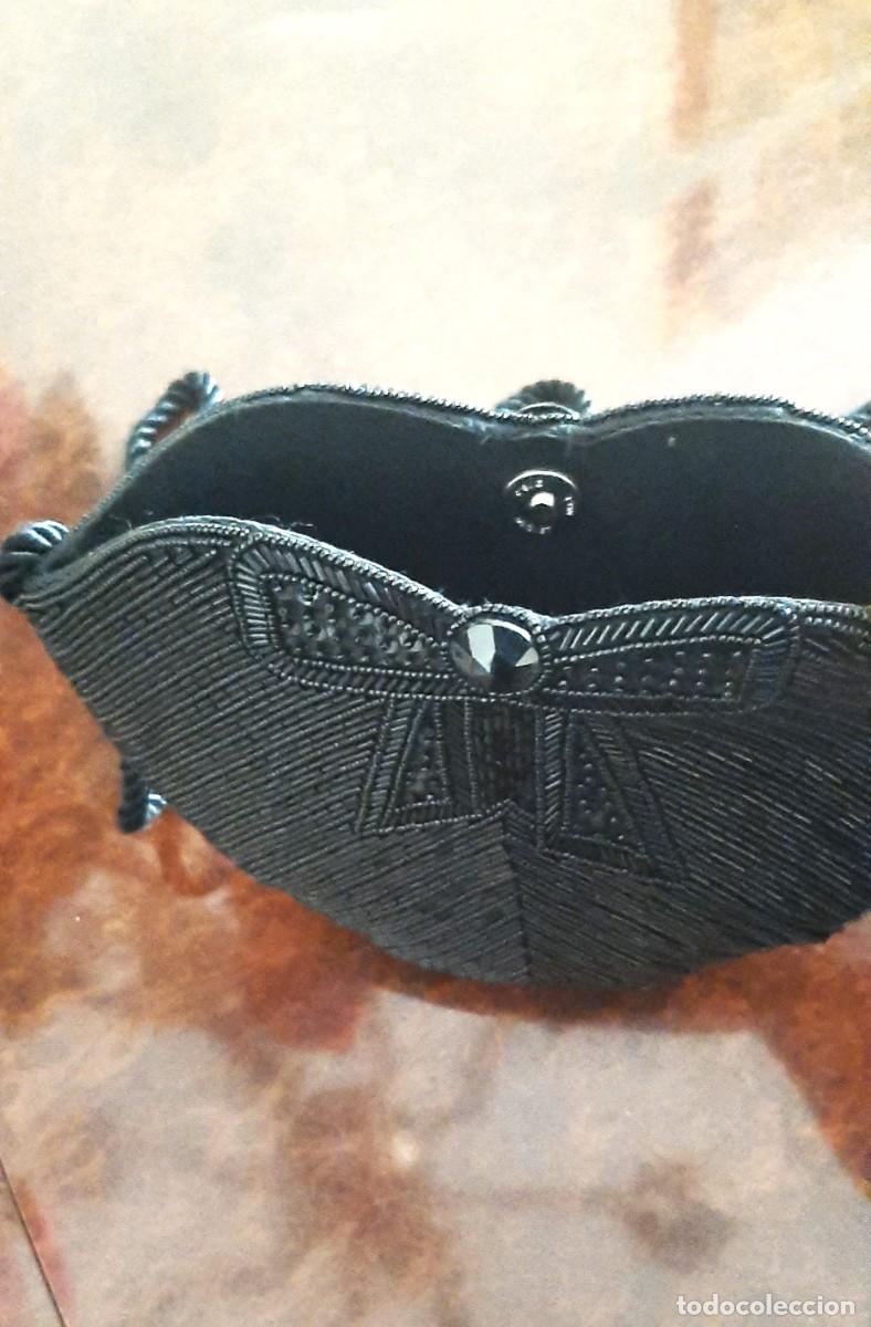 Segunda mano: BOLSO NEGRO DE PEDRERIA - Foto 3