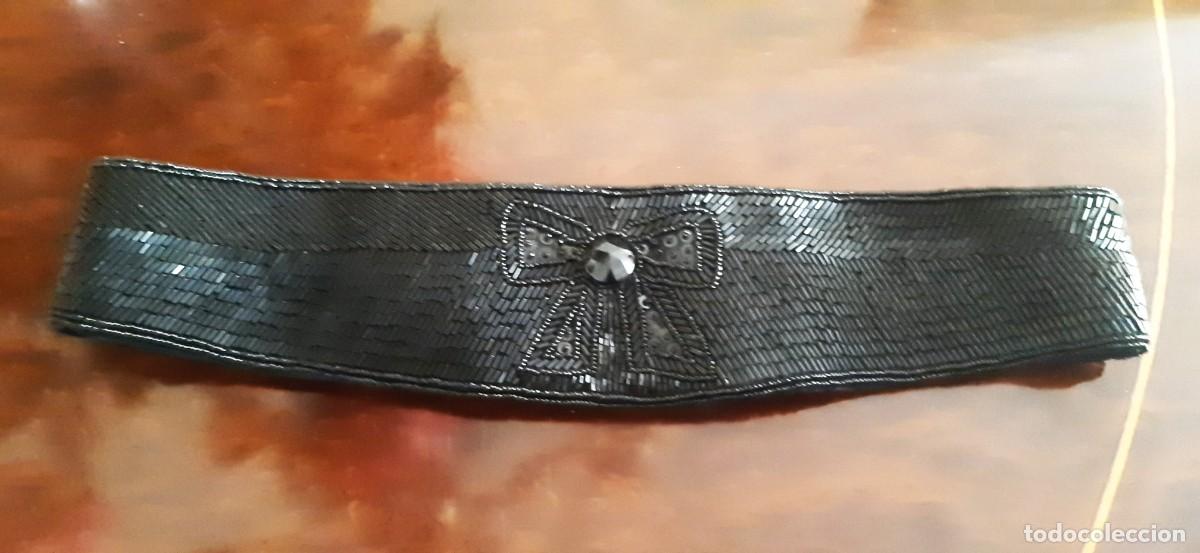 Segunda mano: CINTURON NEGRO DE PEDRERIA - Foto 1