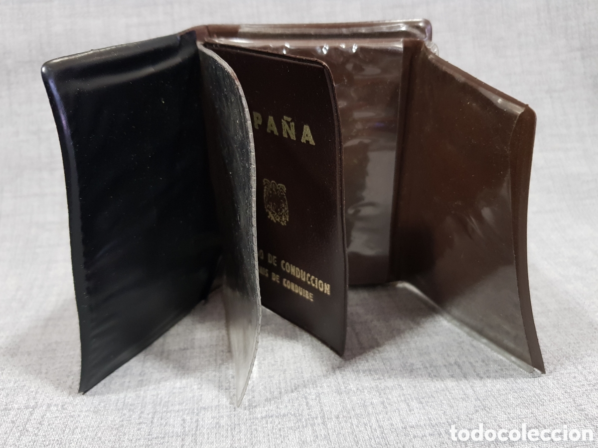 Segunda mano: CARTERA CL&Aacute;SICA PORTA DOCUMENTOS - Foto 4