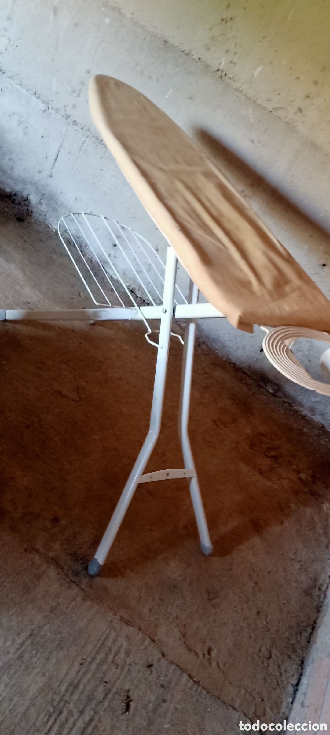 Segunda mano: Tabla de planchar ancha - Foto 1