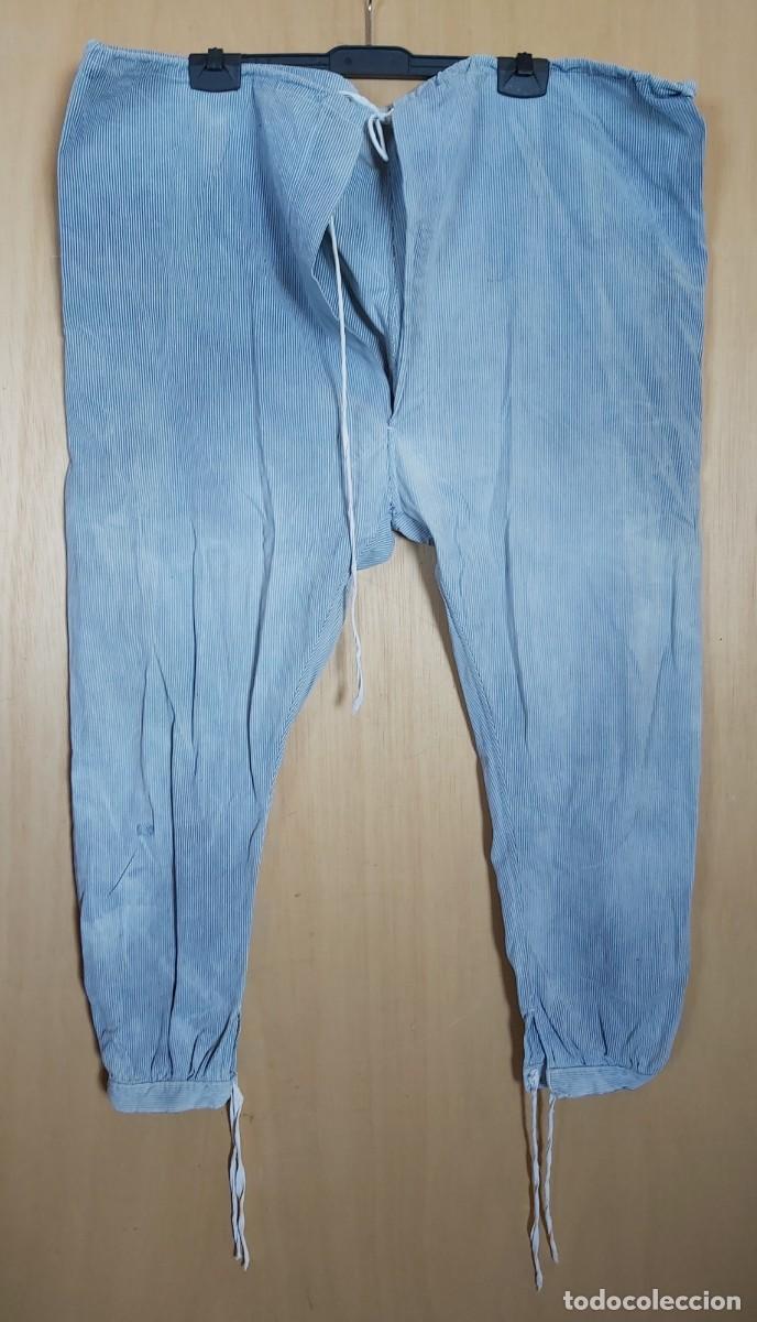 Segunda mano: Pantal&oacute;n de rayadillo, 56 cm de cintura - Foto 1