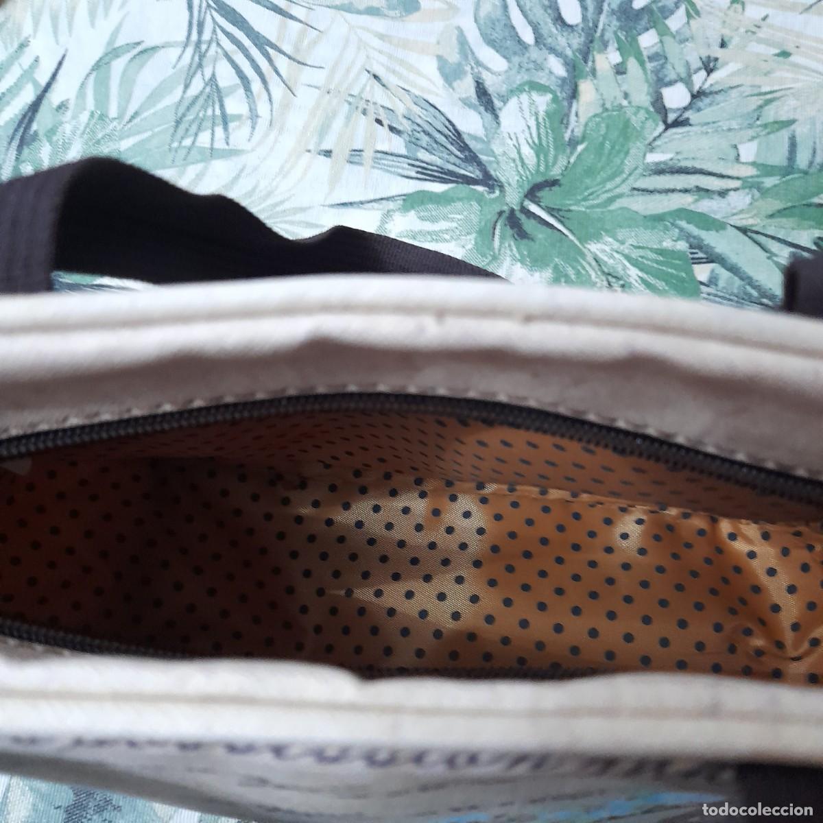 Segunda mano: Bolso peque&ntilde;o con dibujos de Paris - Foto 9