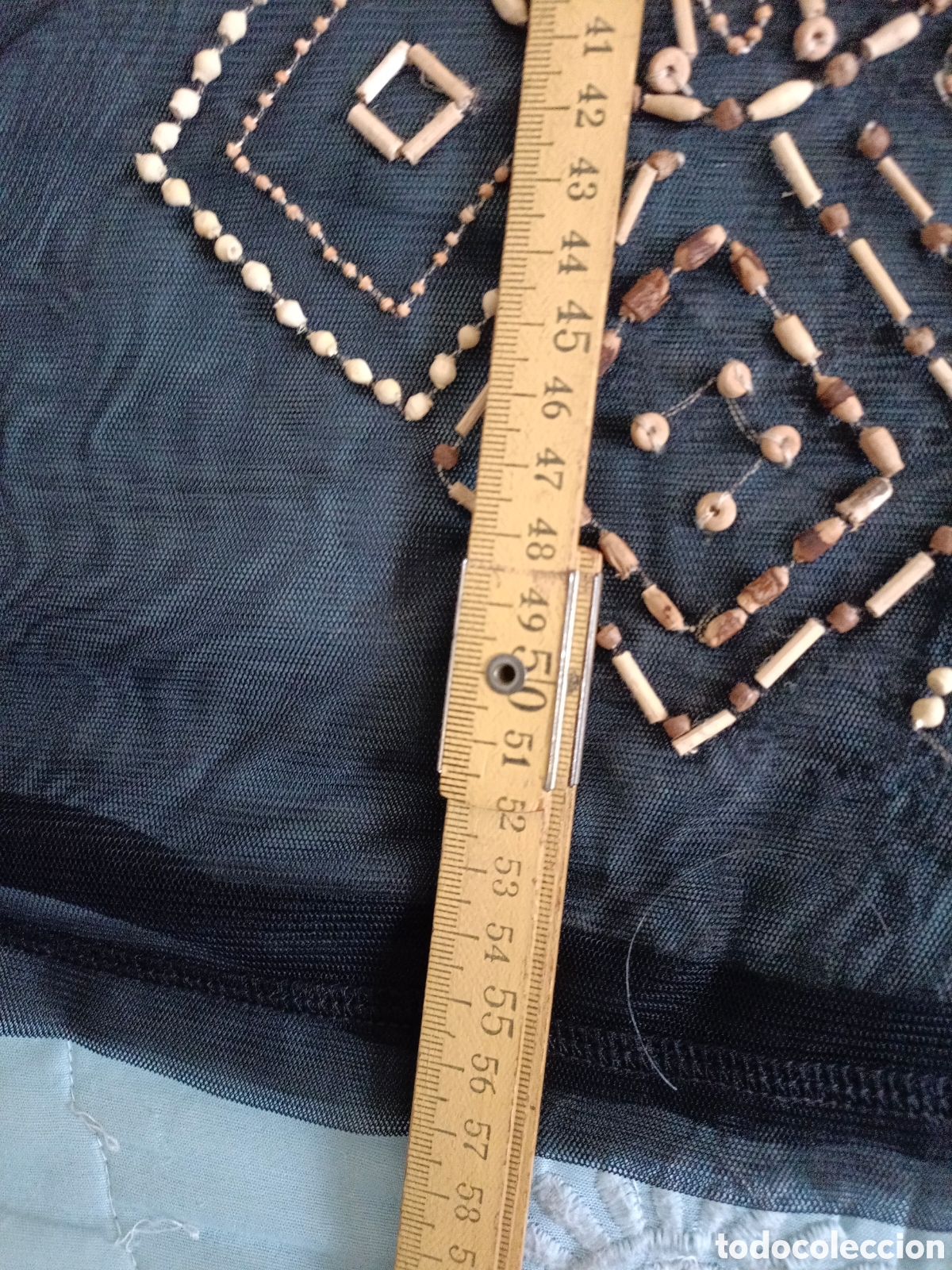 Segunda mano: Blusa transparente bordada con apliques de madera - Foto 3