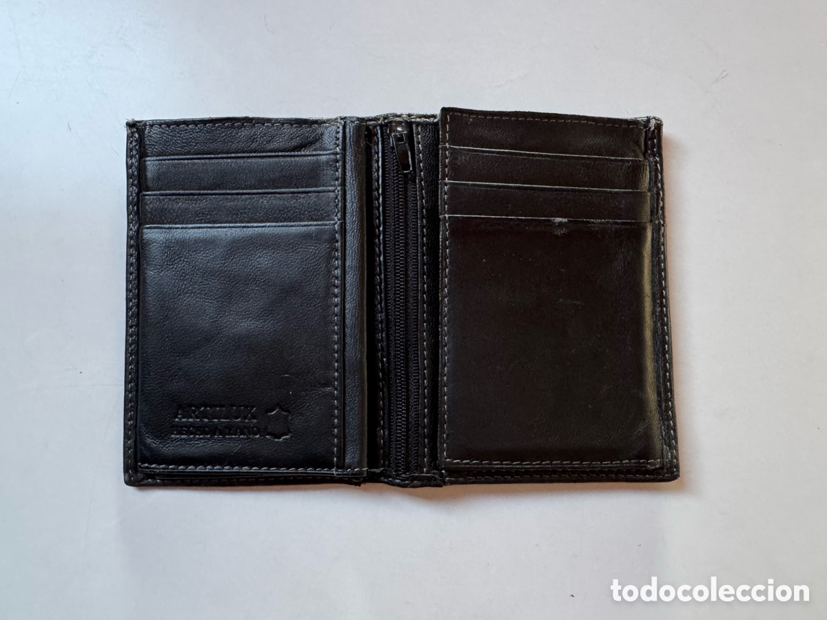 Segunda mano: CARTERA DE PIEL HOMBRE - Foto 2