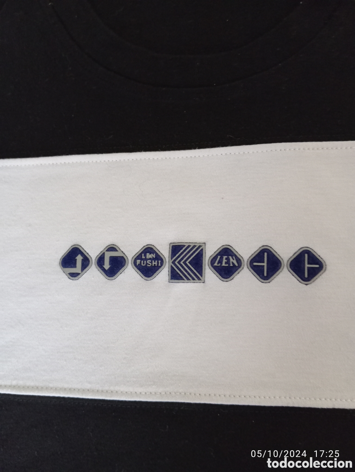 Segunda mano: Camiseta de dos colores - Foto 2