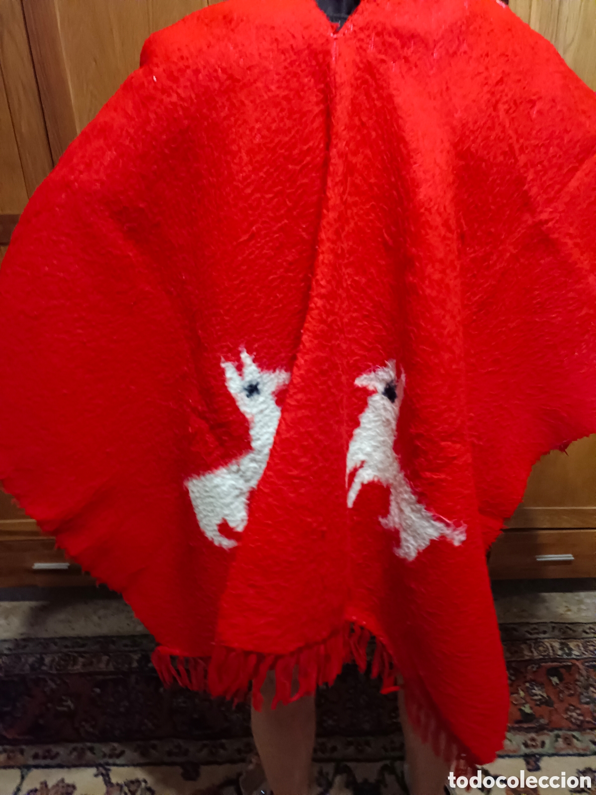 Segunda mano: Poncho rojo de alpaca - Foto 4