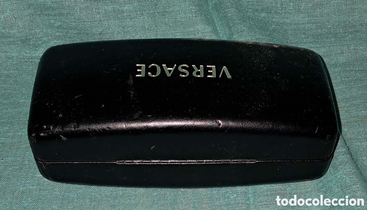 Segunda mano: FUNDA RIGIDA GAFAS VERSACE VINTAGE - Foto 2