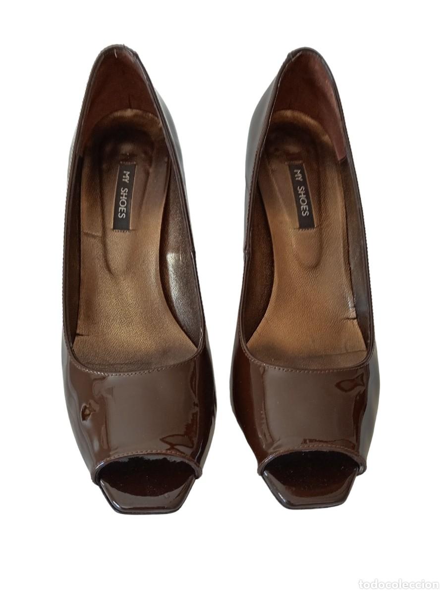 Segunda mano: Zapatos de charol marron - Foto 1