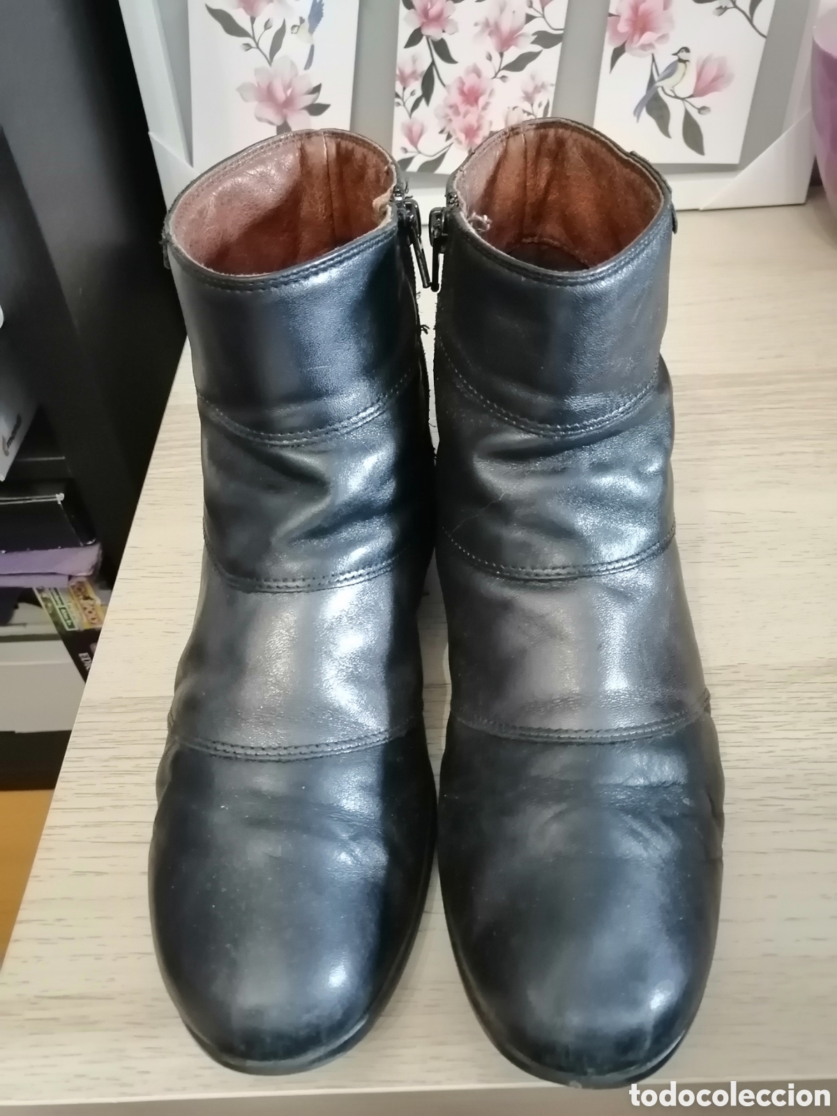 Segunda mano: Botines confort piel negro maraca Pitillos - Foto 1