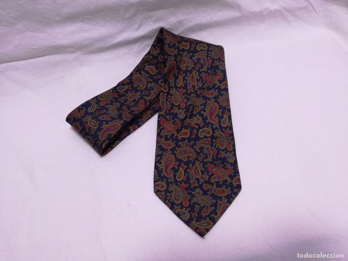 Segunda mano: CORBATA DE SEDA - MARCA MASSIMO DUTTI - MADE IN ITALY - Foto 1