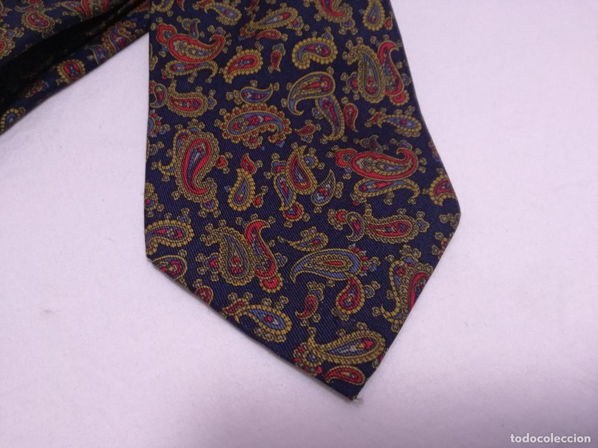 Segunda mano: CORBATA DE SEDA - MARCA MASSIMO DUTTI - MADE IN ITALY - Foto 2