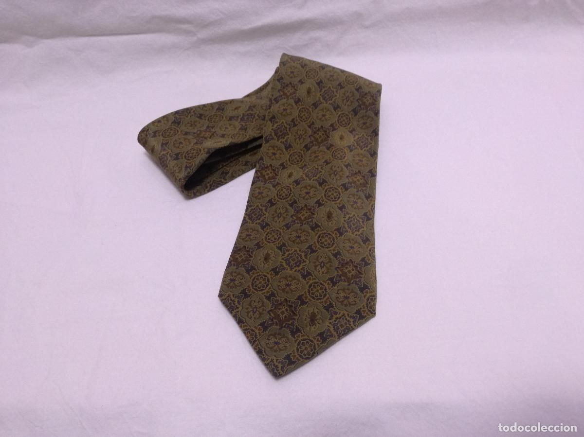 Segunda mano: CORBATA DE SEDA - MARCA LANVIN - MADE IN SPAIN - Foto 1