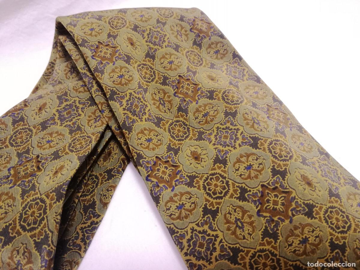 Segunda mano: CORBATA DE SEDA - MARCA LANVIN - MADE IN SPAIN - Foto 3