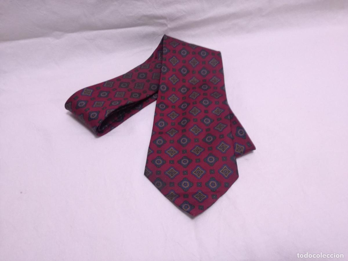 Segunda mano: CORBATA DE SEDA - MARCA DUSTIN - MADE IN SPAIN - Foto 1