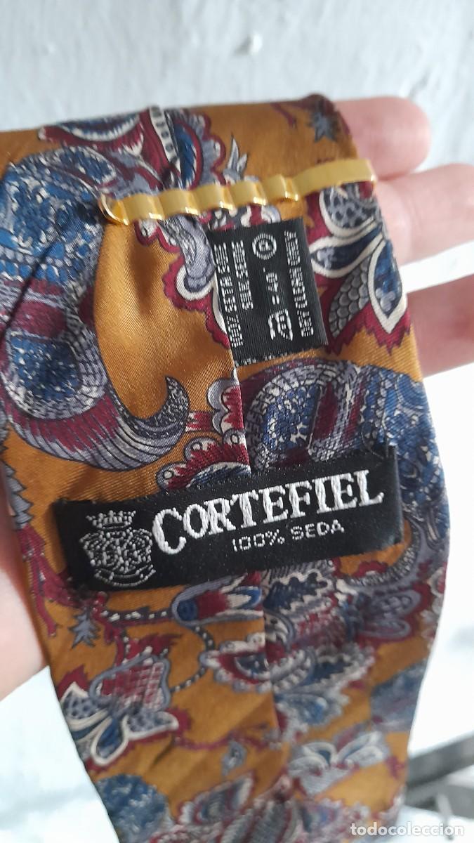 Segunda mano: Corbata para traje Cortefiel estilo Vintage seda - Foto 3
