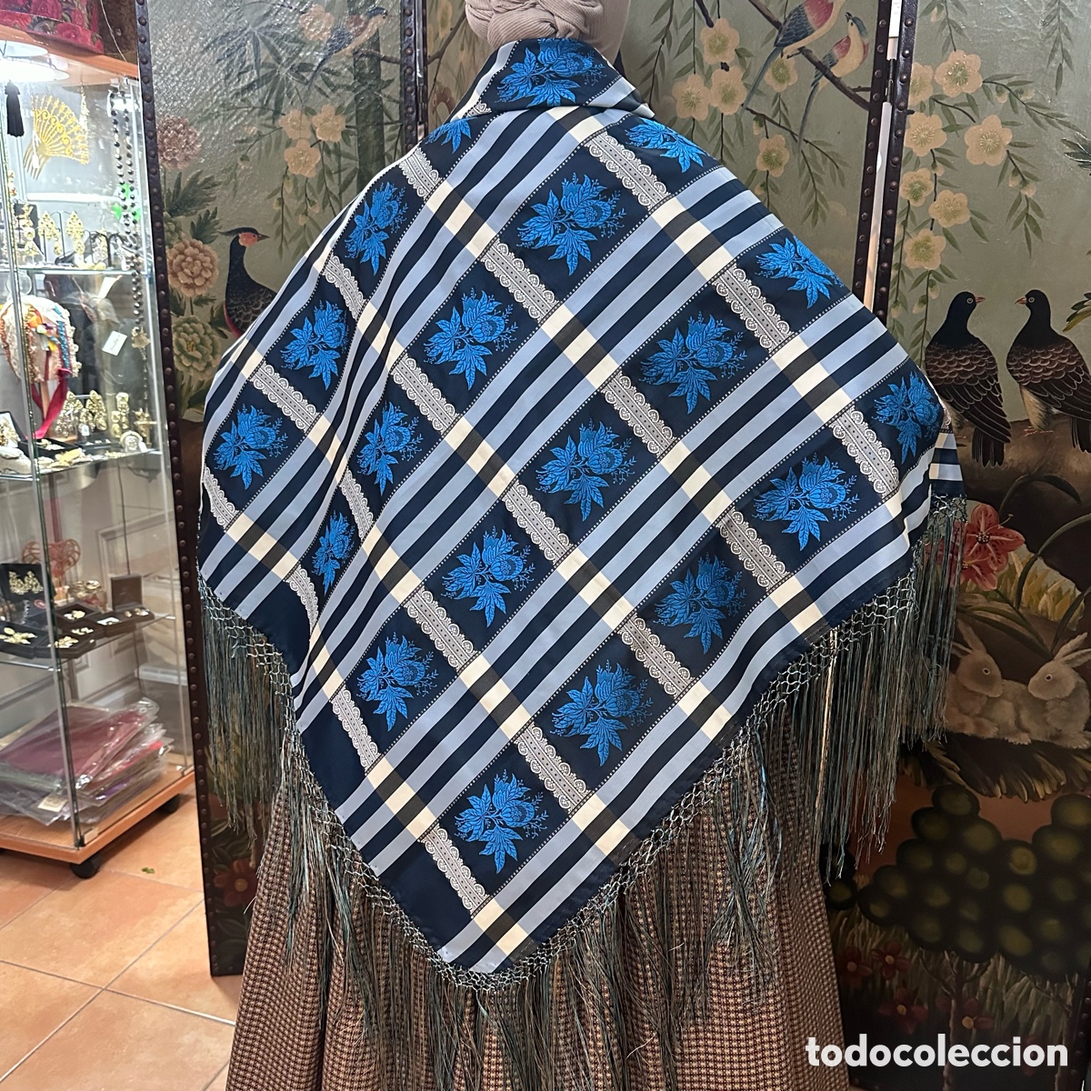 Segunda mano: MANT&Oacute;N ADAMASCADO ( 2668 ) - Foto 1