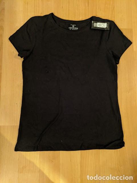 Segunda mano: CAMISETA NEGRA CON NONMBRE &laquo;ANIE&raquo; EN LA PARTE TRASERA - Foto 1
