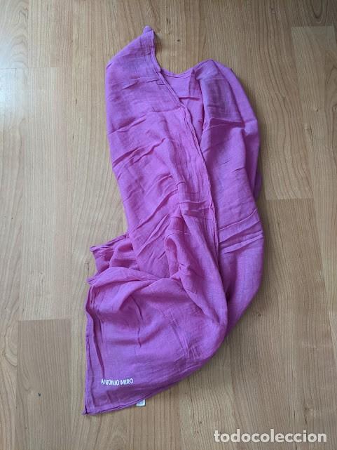 Segunda mano: FULAR DE COLOR ROSA ANTONIO MIR&Oacute; - Foto 1