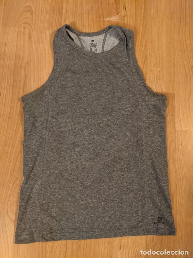Segunda mano: CAMISETA GRIS SIN MANGAS - Foto 1