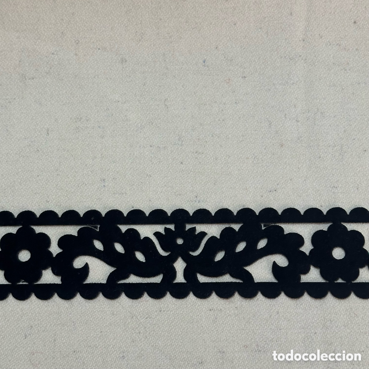 Segunda mano: CINTA DE TERCIOPELO RECORTADO - Foto 2