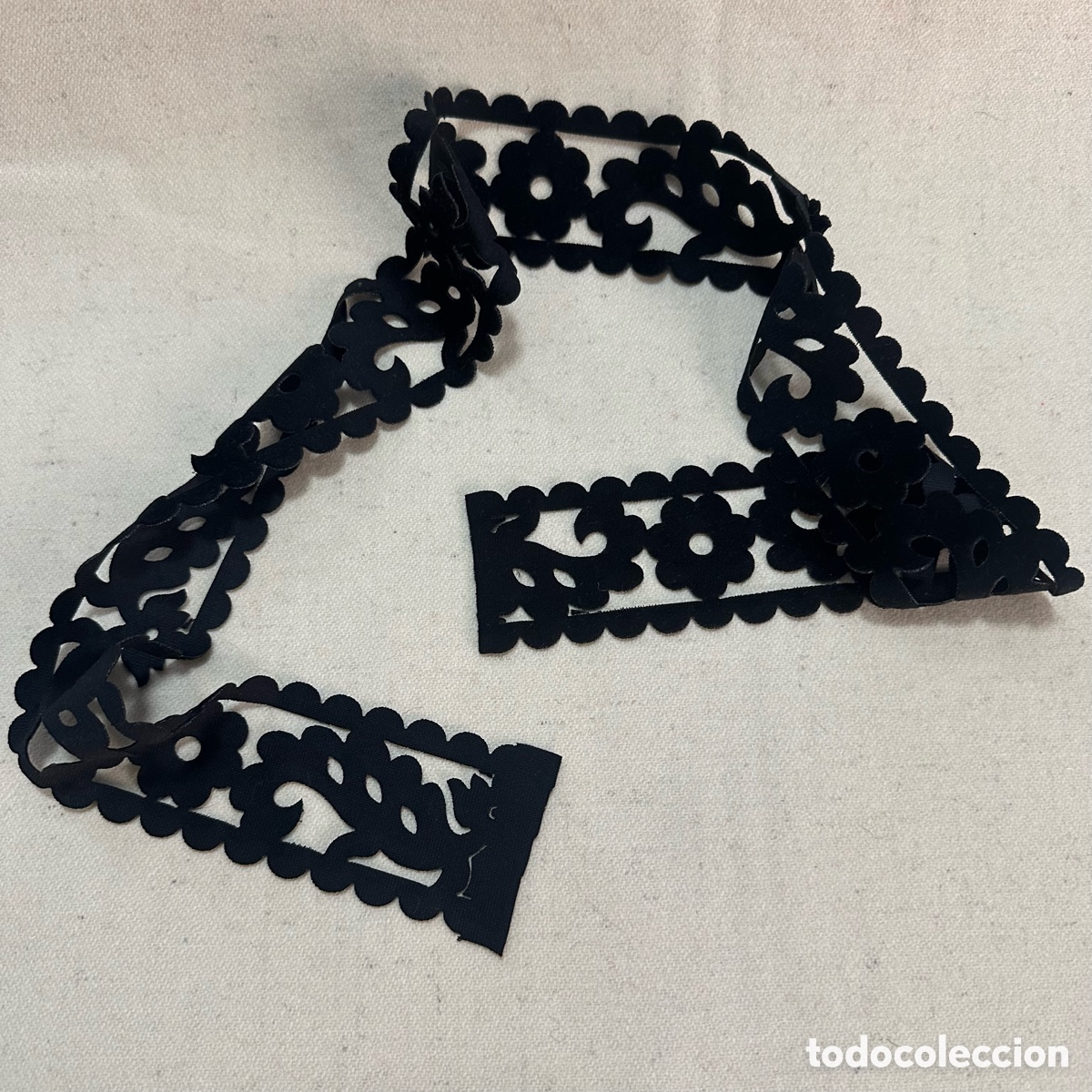 Segunda mano: CINTA DE TERCIOPELO RECORTADO - Foto 5