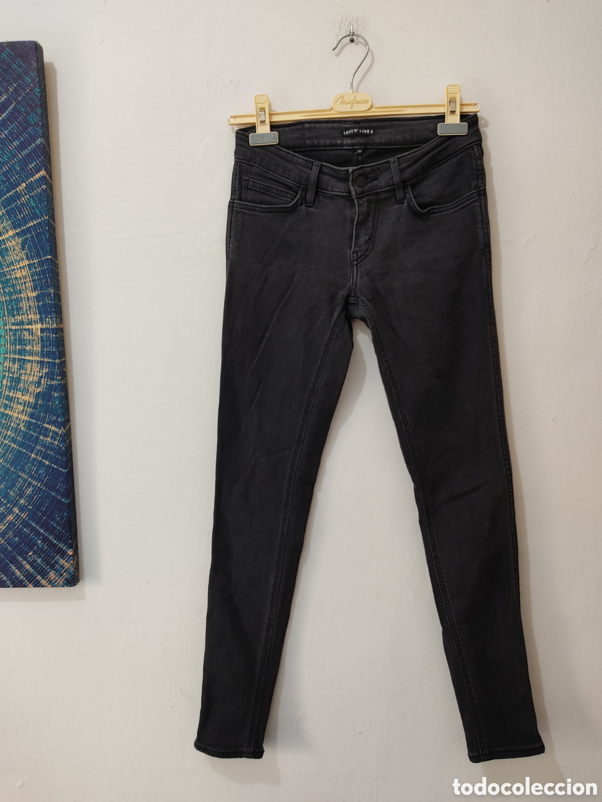 Segunda mano: Vaqueros Pitillo para mujer S Levis Line 8 - Foto 2