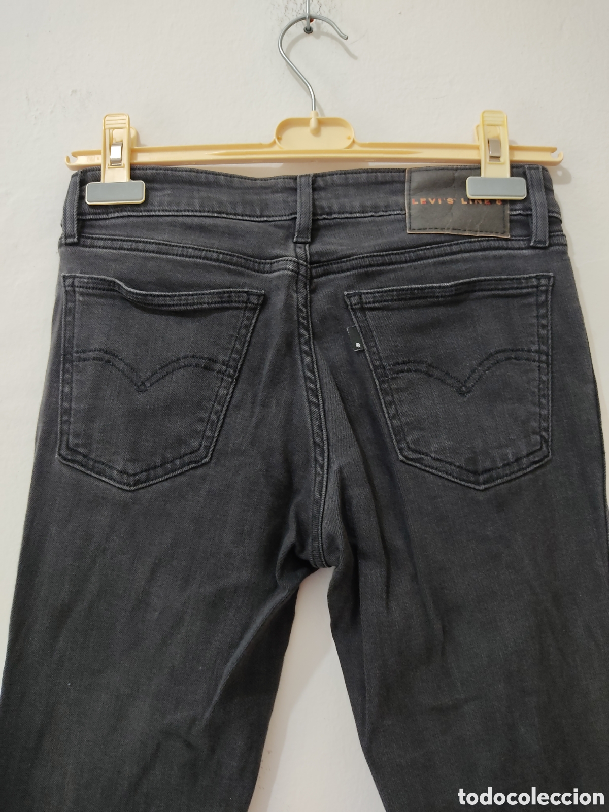 Segunda mano: Vaqueros Pitillo para mujer S Levis Line 8 - Foto 20