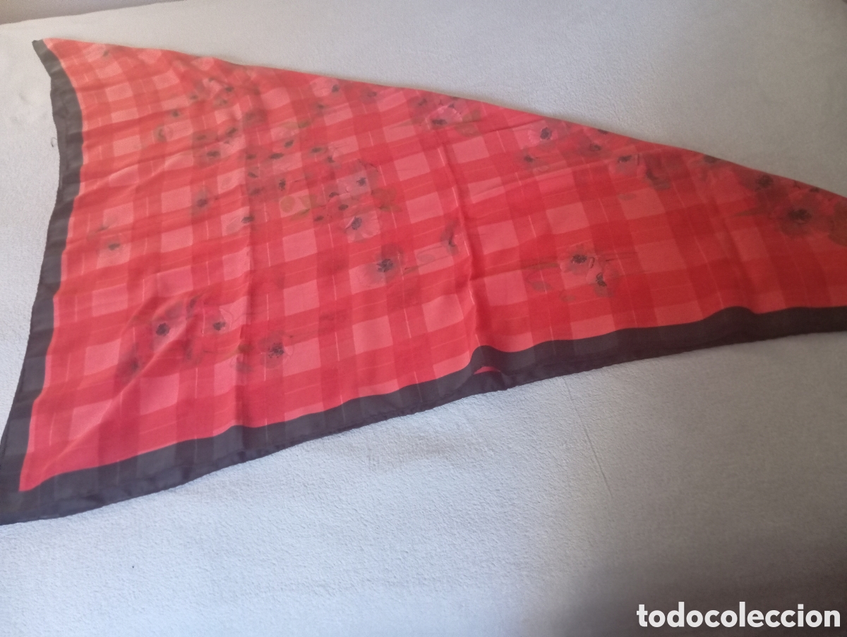 Segunda mano: Pa&ntilde;uelo grande cuadrado - Foto 5